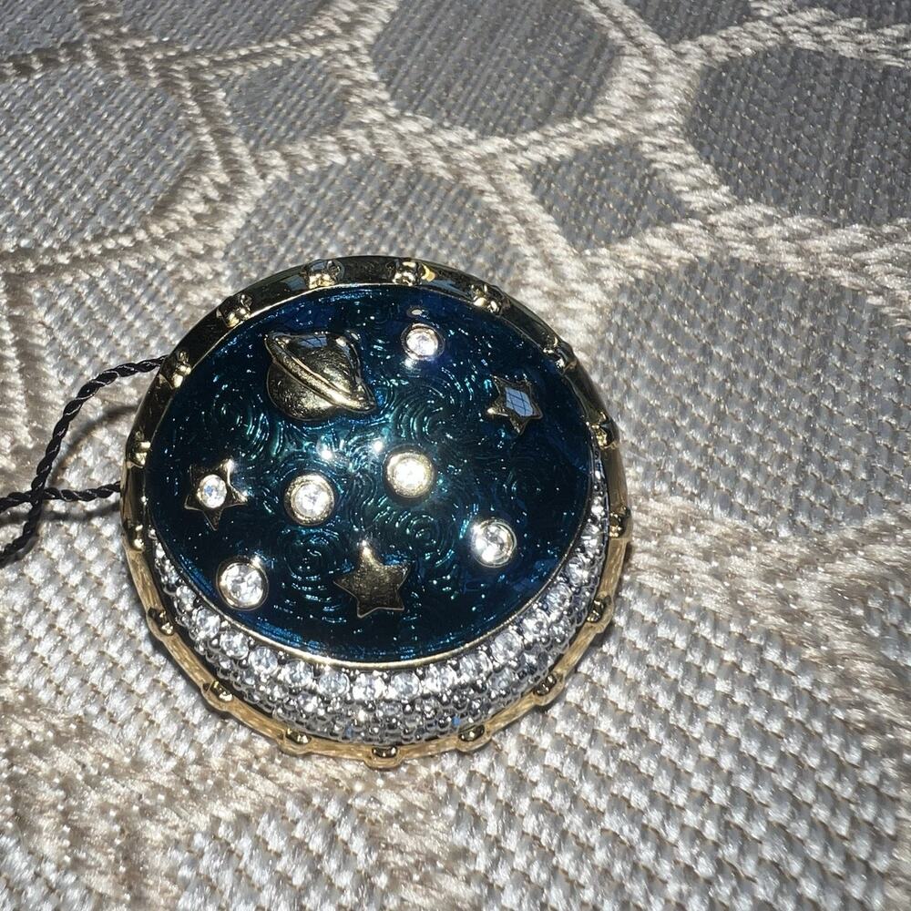 Vintage Swarovski Circle Brooch Sun Moon Stars Enamel Celestial Pin Signed Swan - Picture 5 of 8
